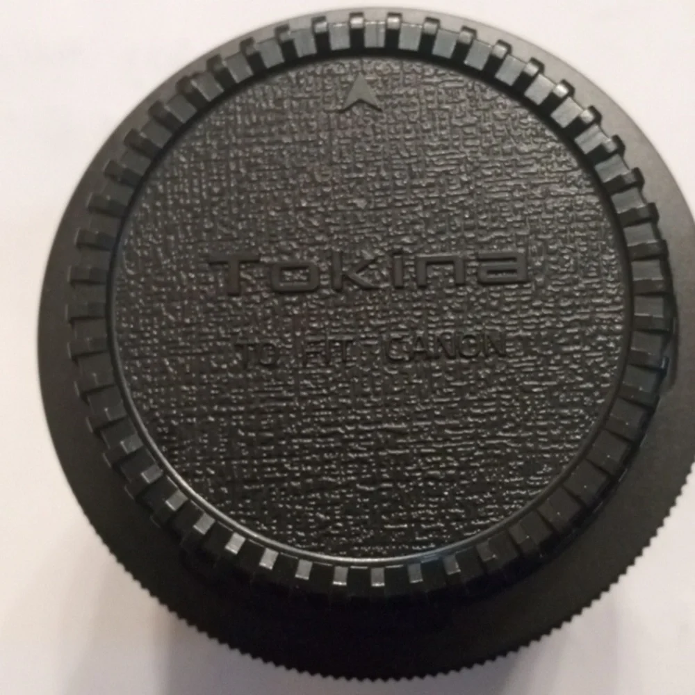 TOKINA 35 mm - 70 mm Lense